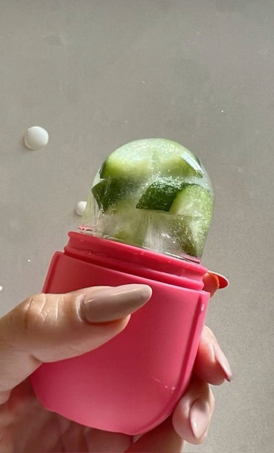 Refreshing Ice Roller – Instant Cooling for Puffy & Tired Skin